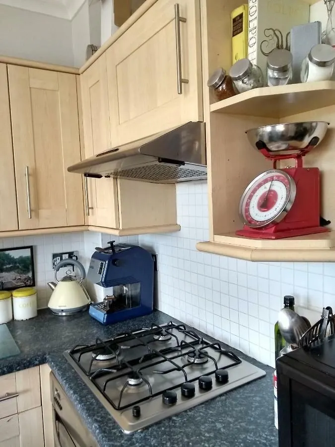 Stunning Retro Apartment In Central Hove